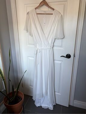 NWT Baltic Born Soieblu White Wrap Maxi Dress